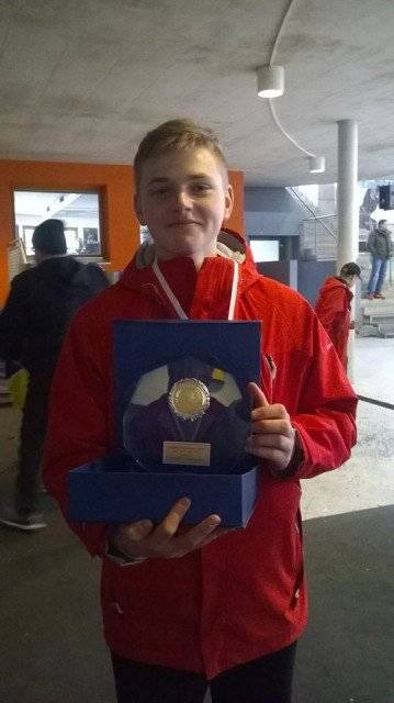 HOKEJ NA LODZIE. Bramkarz oświęcimskiej UKH Unii najlepszy w międzynarodowym turnieju w Austrii!