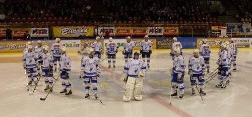 HOKEJ NA LODZIE. Indywidualny kontrakt ekscentryka