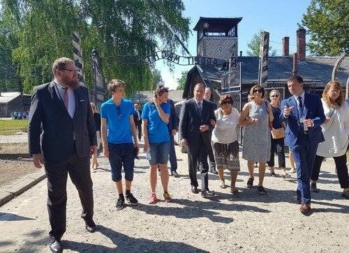 OŚWIĘCIM-BRZEZINKA. Premier Szwecji odwiedził Miejsce Pamięci i Muzeum Auschwitz.