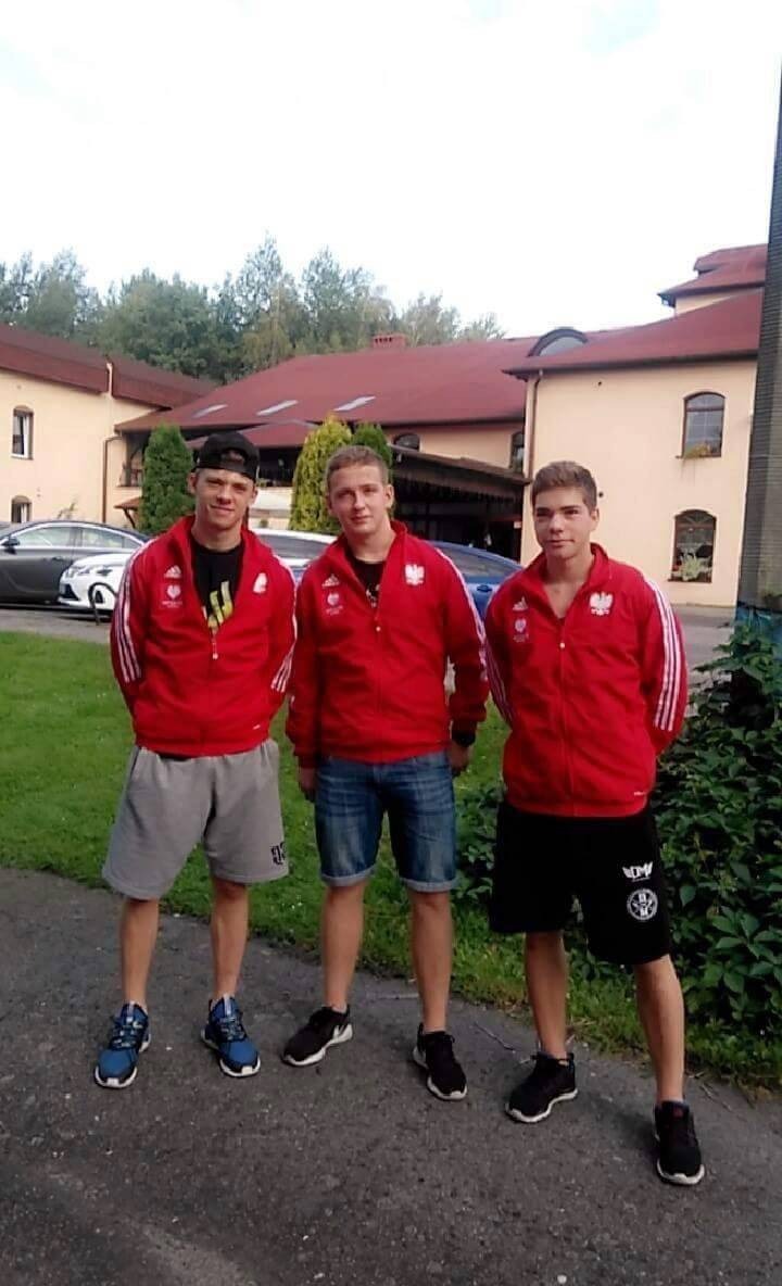 HOKEJ NA LODZIE. Oświęcimianie powołani do narodowych reprezentacji