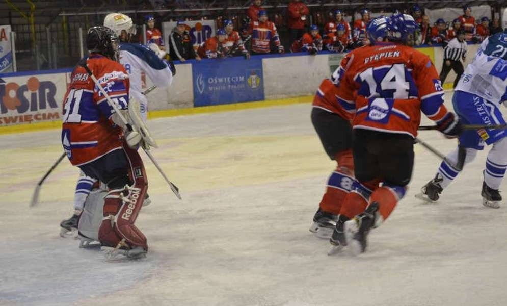 HOKEJ NA LODZIE. Godzinny poślizg