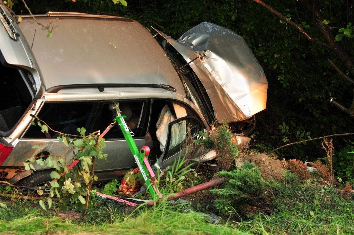 BIELANY. Zginął 47-letni pasażer volkswagena