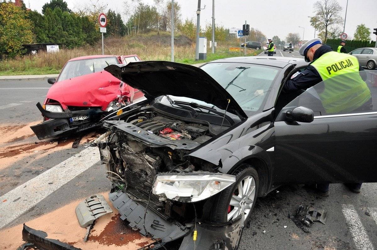 CHEŁMEK. Kobieta spowodowała wypadek. Pięć osób trafiło do szpitala