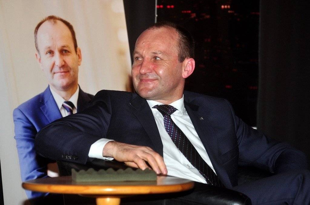 POWIAT. Marek Sowa na Wiejskiej czasu nie próżnuje...