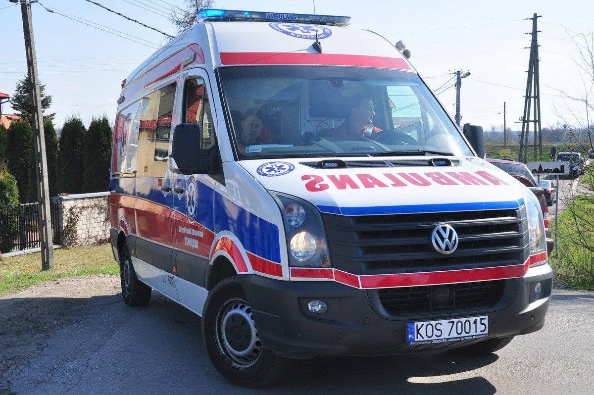 KĘTY. Wyjeżdżając z parkingu potrąciła 72-letnią kobietę