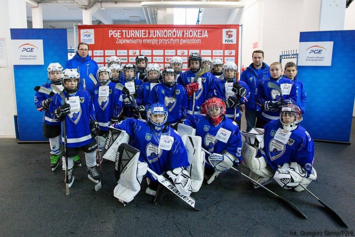 HOKEJ NA LODZIE. Młodzi unici poza finałowym podium