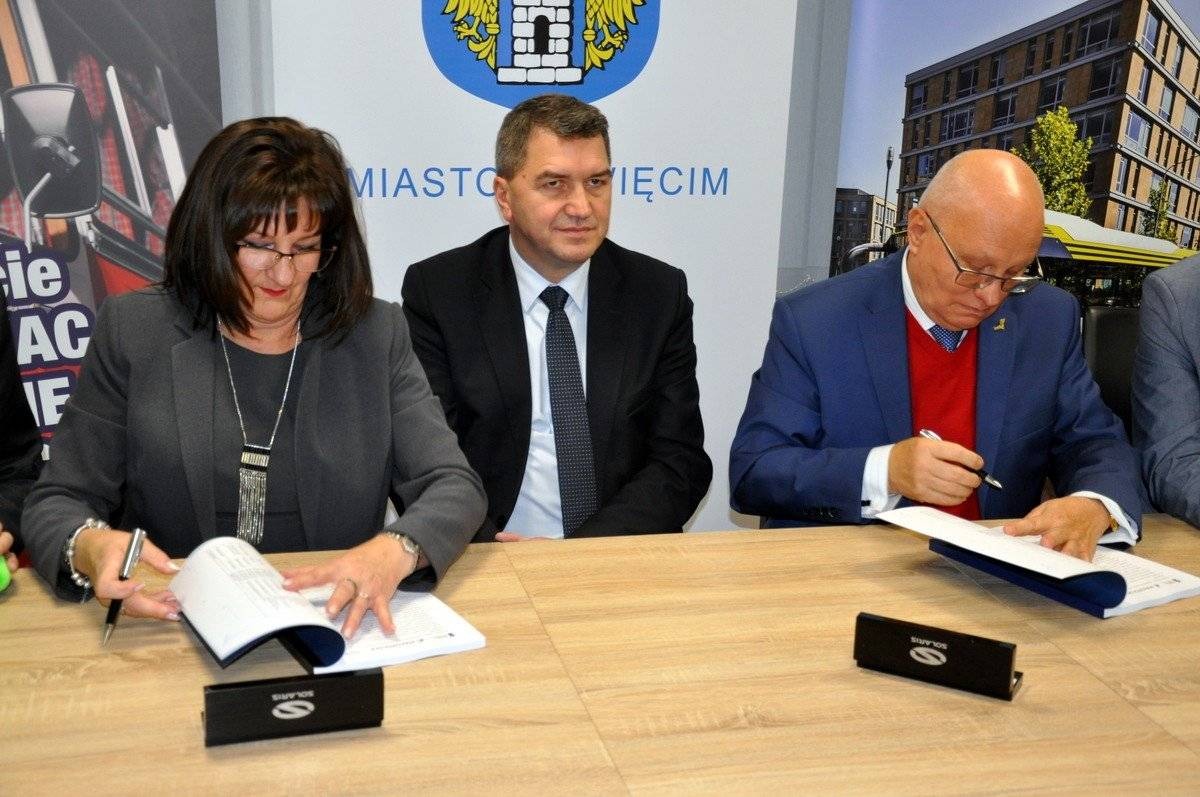 OŚWIĘCIM. Umowa na zakup 19 autobusów podpisana