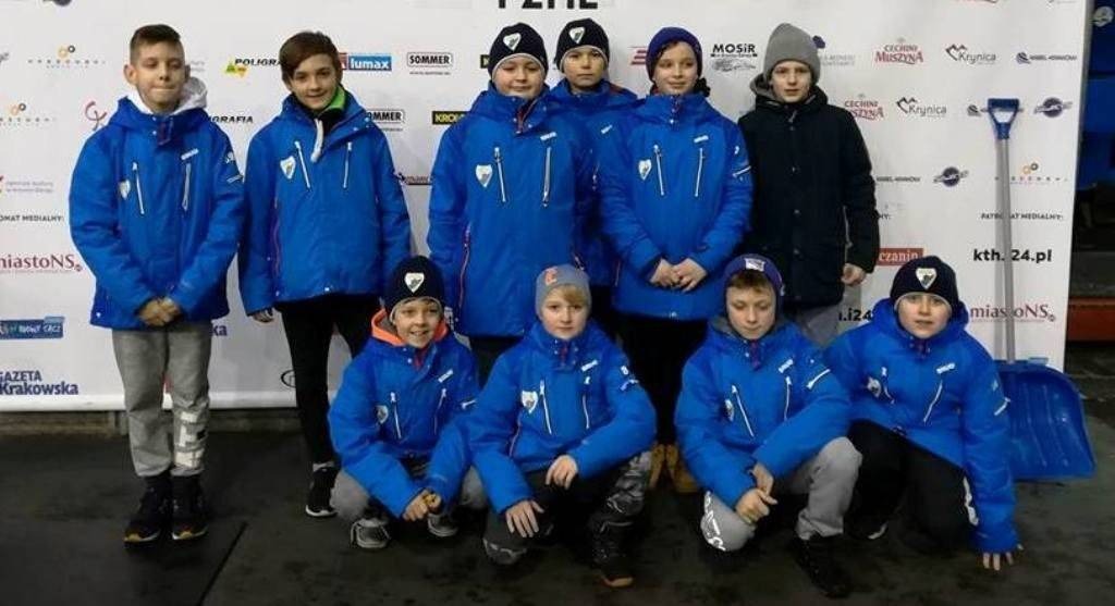 HOKEJ NA LODZIE. Młodzi oświęcimianie "na pudle" w Krynicy