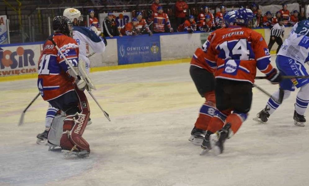 HOKEJ NA LODZIE. Unia ciągle zadziwia. Nokaut w Oświęcimiu!