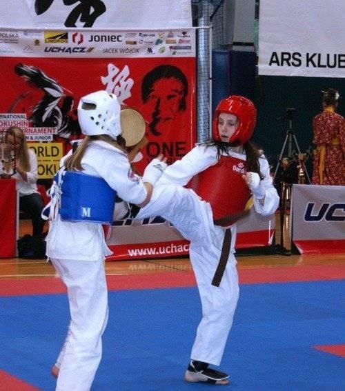 SPORTY WALKI. Doborowa obsada zawodów w Brzeszczach