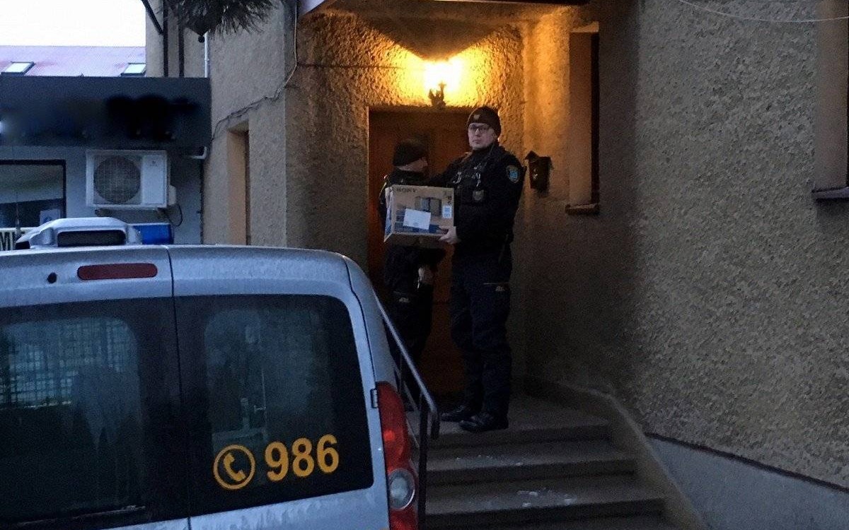 OŚWIĘCIM. Gęsty dym i smród w sąsiedztwie targowiska. Interweniuje Straż Miejska