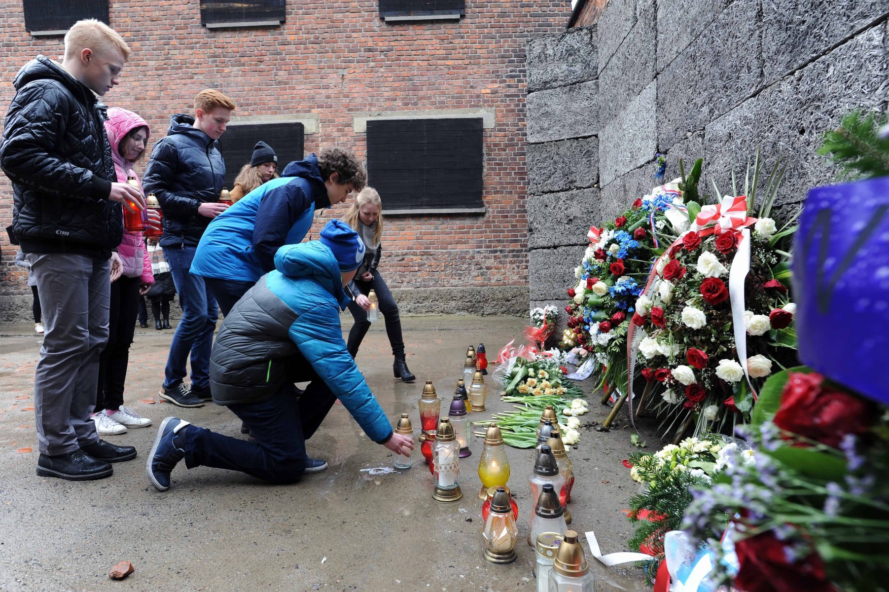 OŚWIĘCIM. Uczniowie z Małopolski śladami "Niezłomnych"