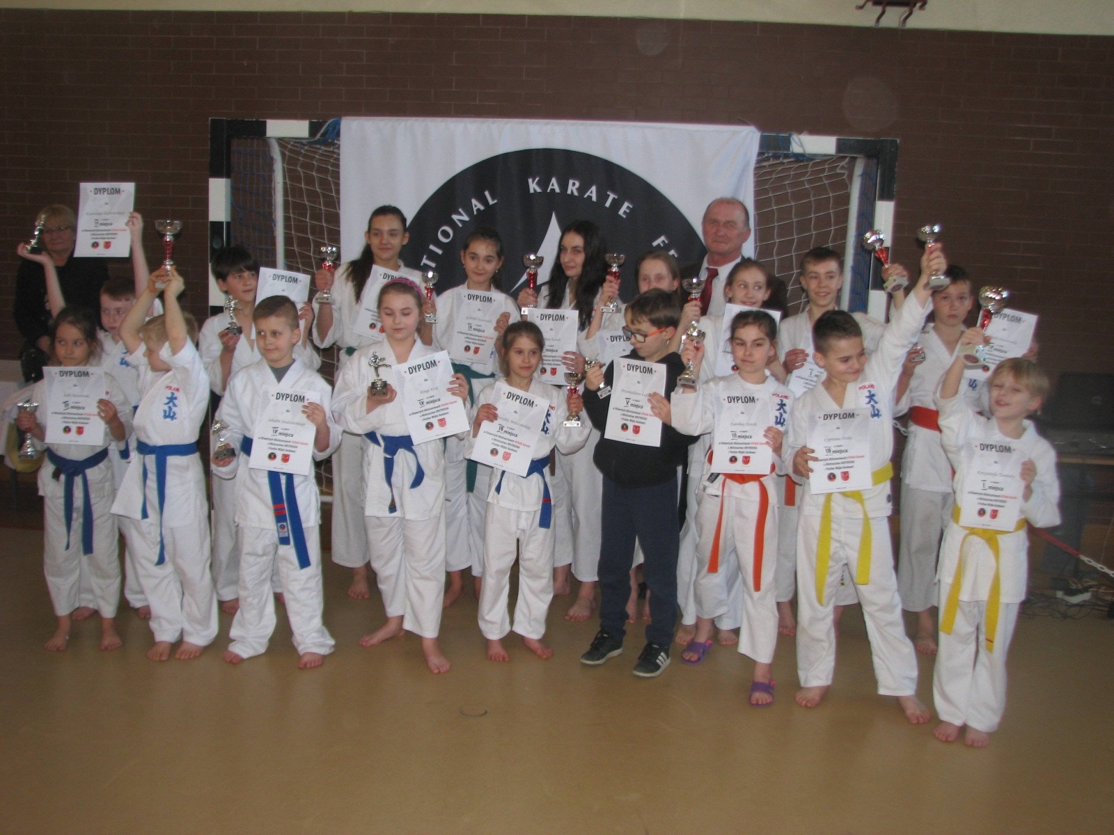 KARATE. Młodzi brzeszczanie na podium zawodów w Racławicach