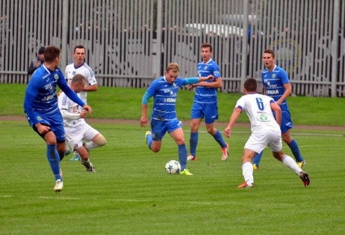 PIŁKA NOŻNA. Futbolowa środa oświęcimskich drużyn