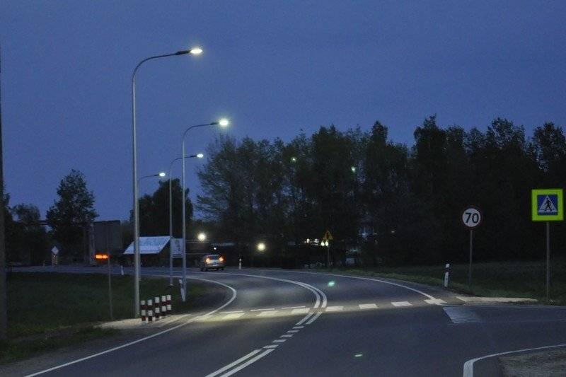 OŚWIĘCIM-ZABORZE. Nowe latarnie stanęły przy "krajówce"