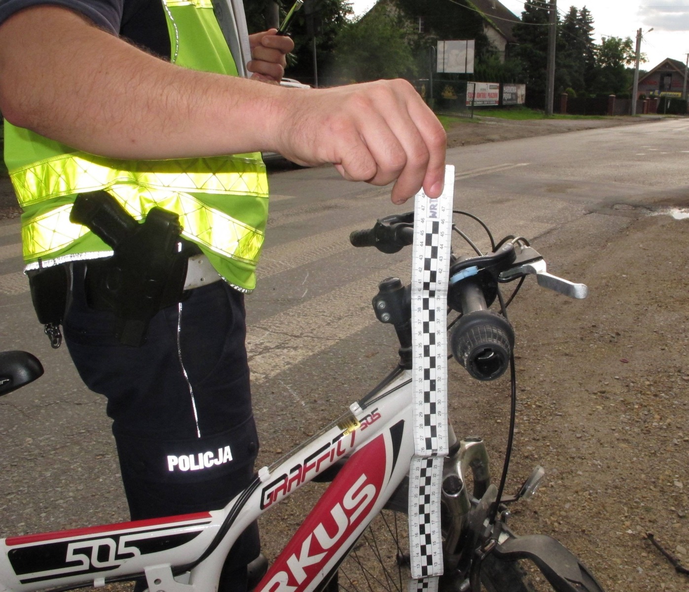 OSIEK. Potrąciła przejeżdżającego przez przejście dla pieszych rowerzystę