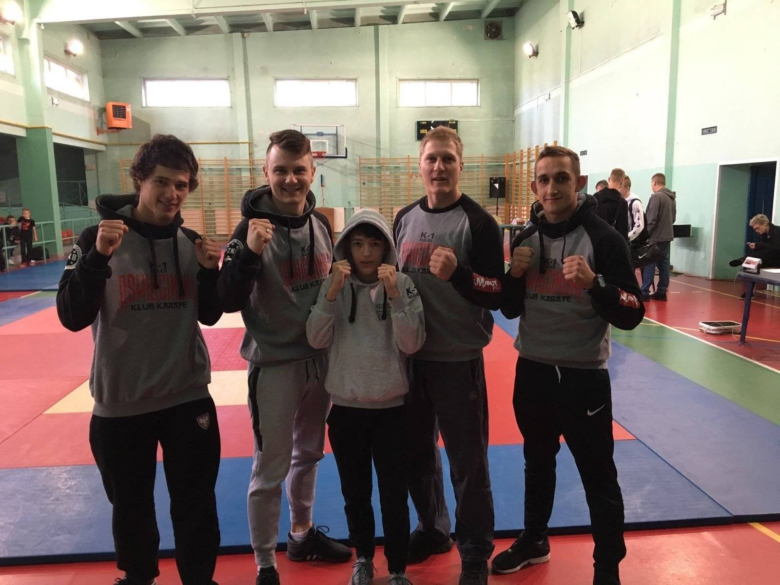 KICK-BOXING. Sebastian Głownia dwukrotnie na najwyższym podium
