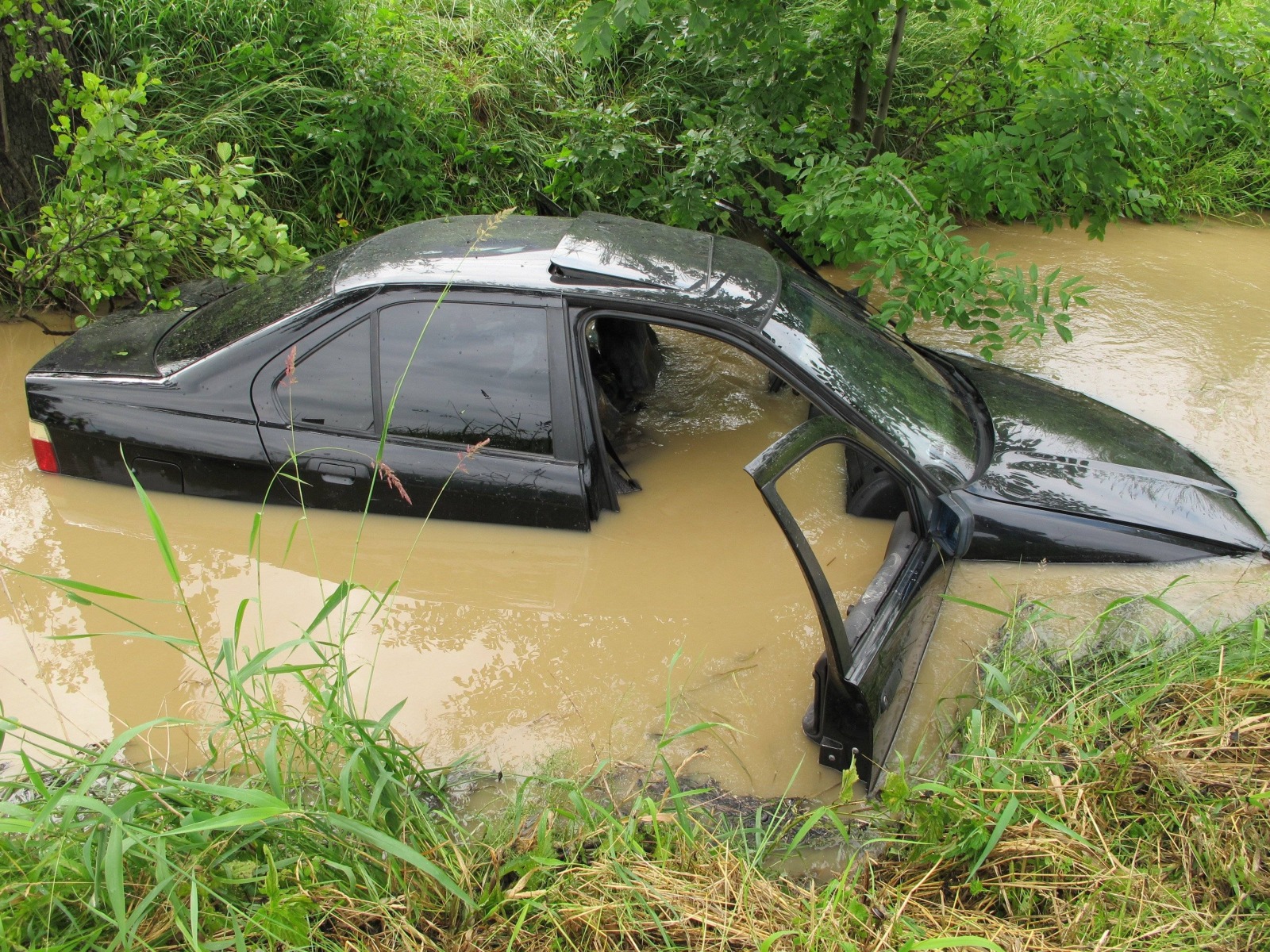 OSIEK-TARNIÓWKA. Uciekał, bo nie miał przy sobie... dowodu rejestracyjnego