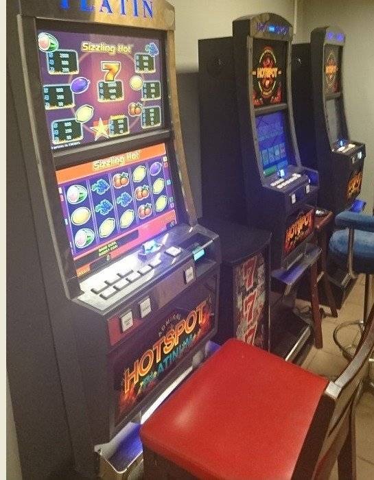 BRZESZCZE. Nalot na nielegalną jaskinię hazardu