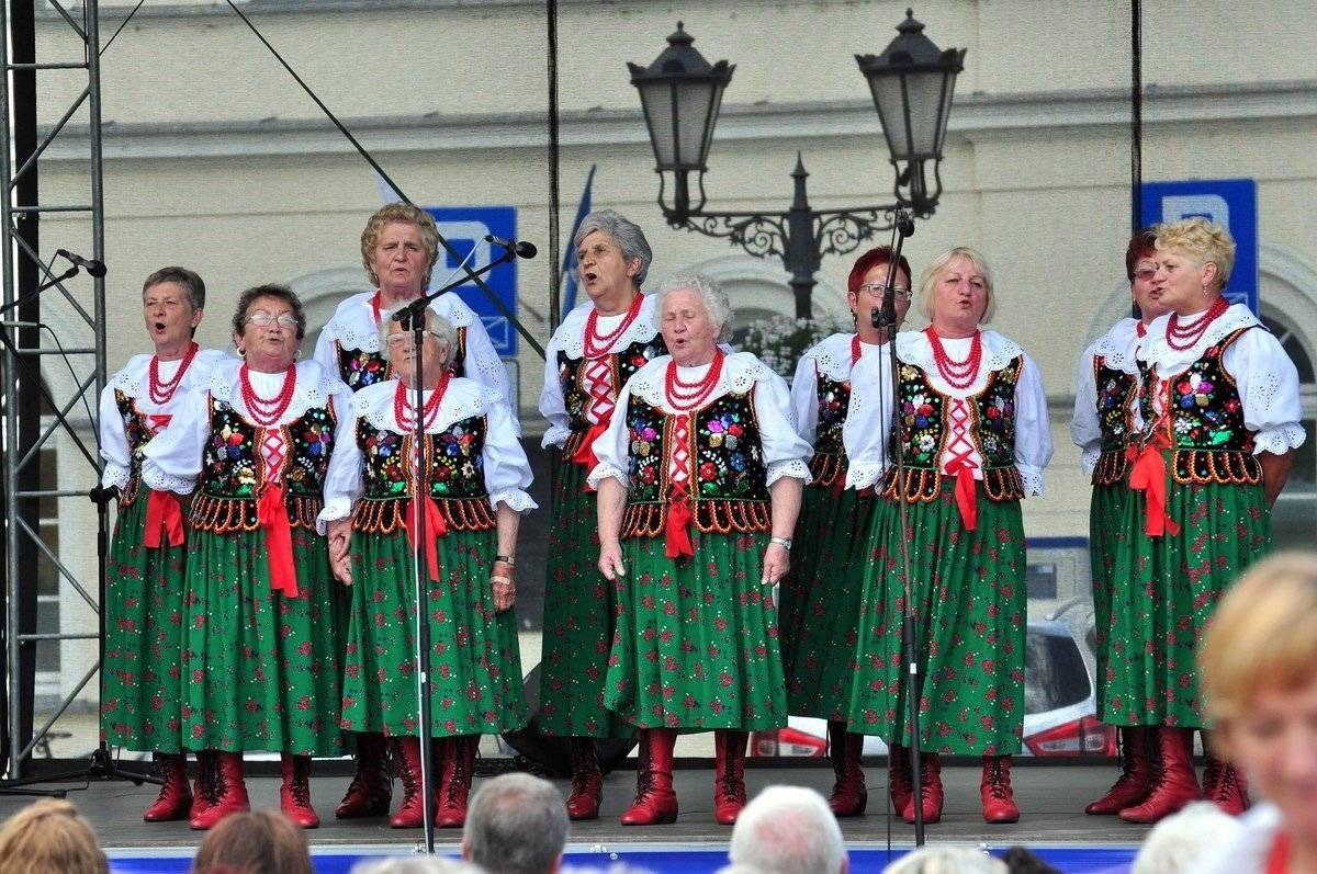 OŚWIĘCIM. Z przytupem i pieśnią na ustach