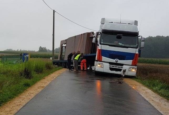 OSIEK. Tir zablokował jeden z objazdów do Oświęcimia