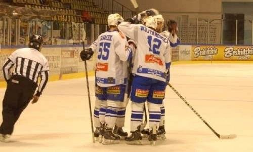 HOKEJ NA LODZIE. Strzeleckie fajerwerki i porażka po najazdach