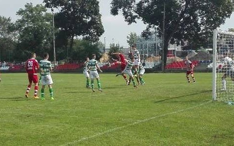 PIŁKA NOŻNA. Mocne otwarcie na stadionach trzeciej i czwartej ligi