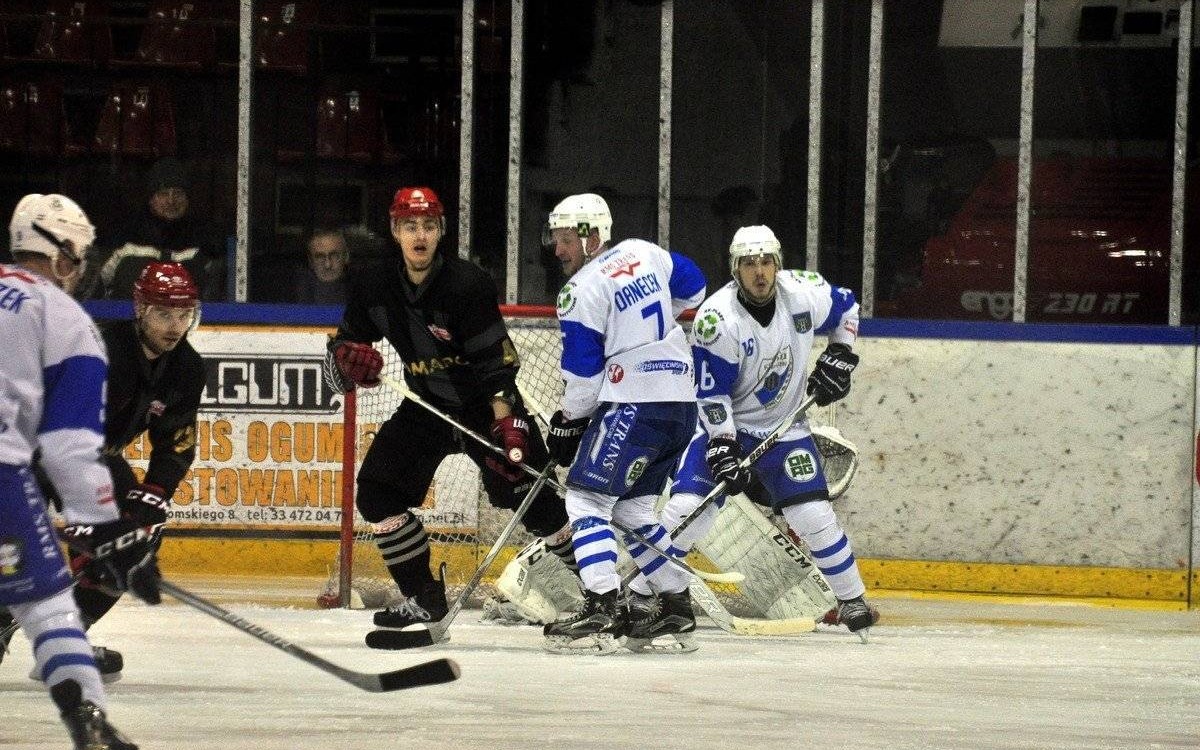 HOKEJ NA LODZIE. Unia wygrywa w Krakowie po najazdach
