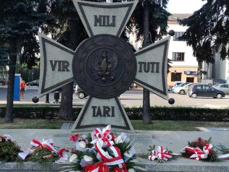 OŚWIĘCIM. Grób Nieznanego Żołnierza już po konserwacji