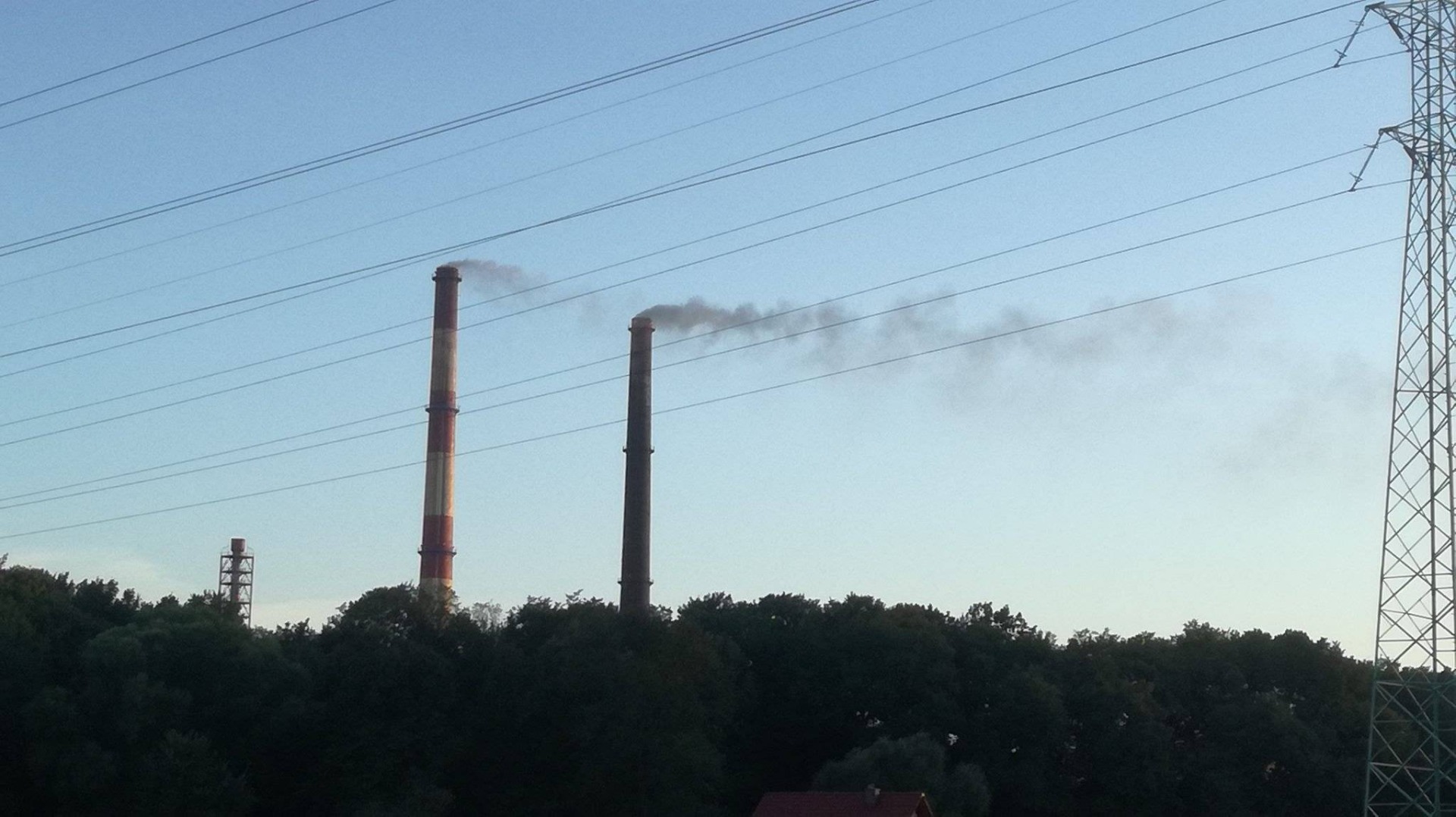 OŚWIĘCIM. Czarny dym z kominów Synthosu