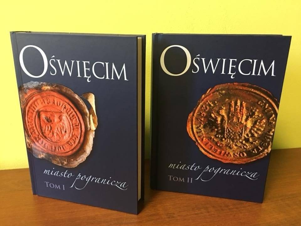 OŚWIĘCIM. Dwa tomy i blisko tysiąc stron historii grodu nad Sołą