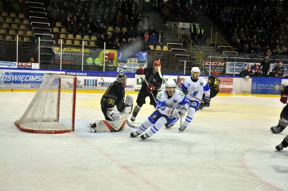 HOKEJ NA LODZIE. Punkty pojechały nad morze