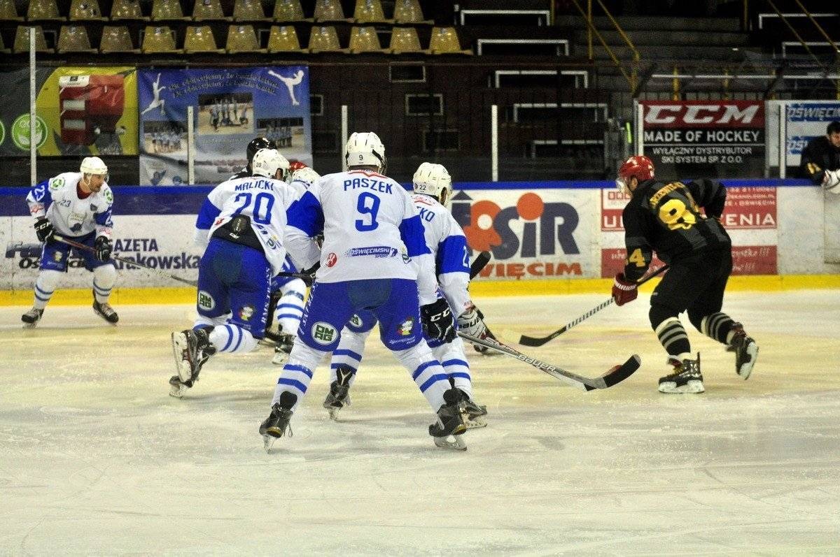 HOKEJ NA LODZIE. Kolejne rozczarowanie w biało-niebieskim kolorze