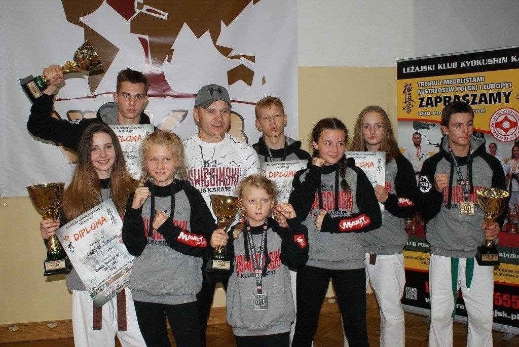 KARATE. Pierwszy start po wakacjach i od razu grad medali