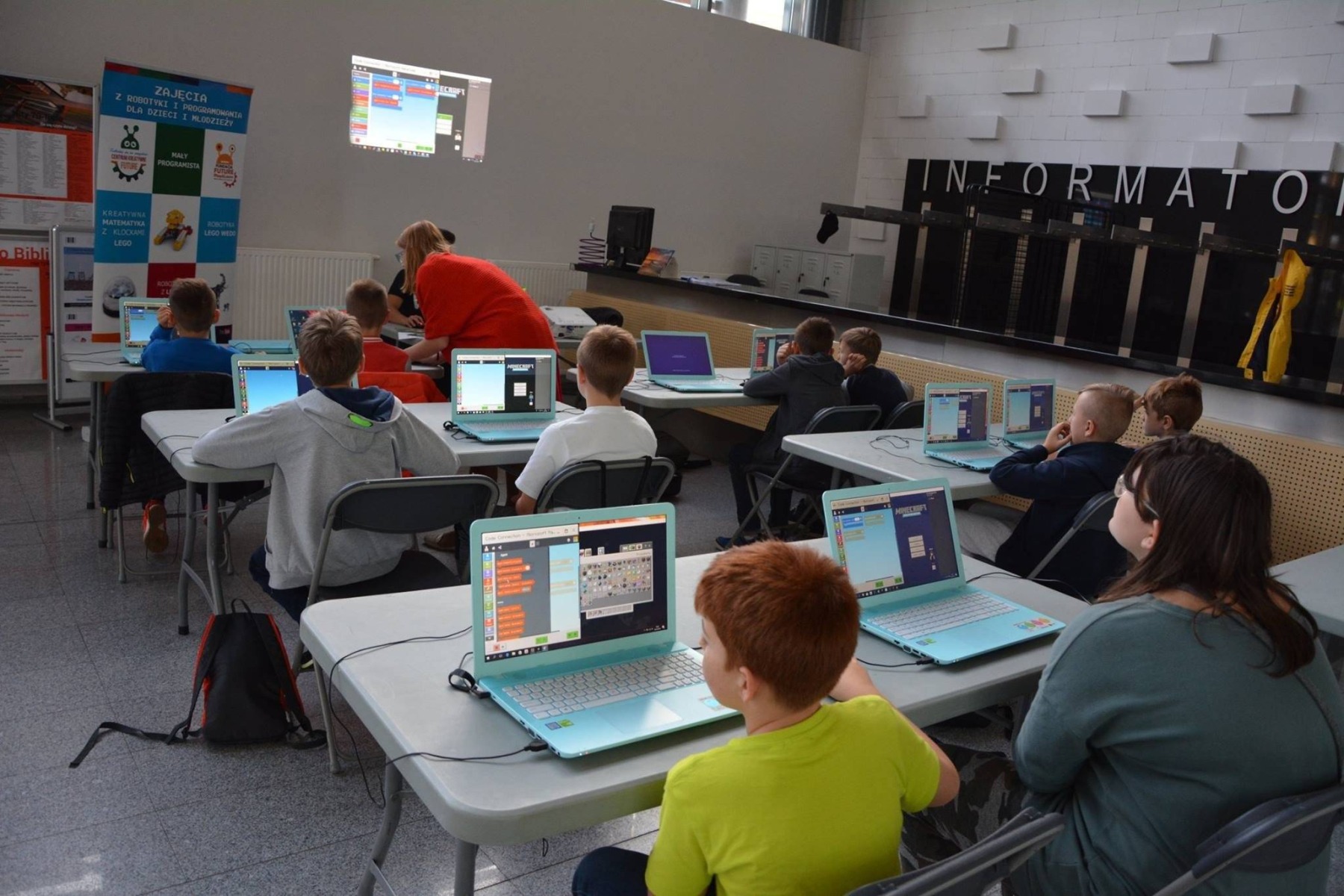 OŚWIĘCIM. Śląsk koduje Małopolskę. Tysiąc młodych programistów w bibliotece