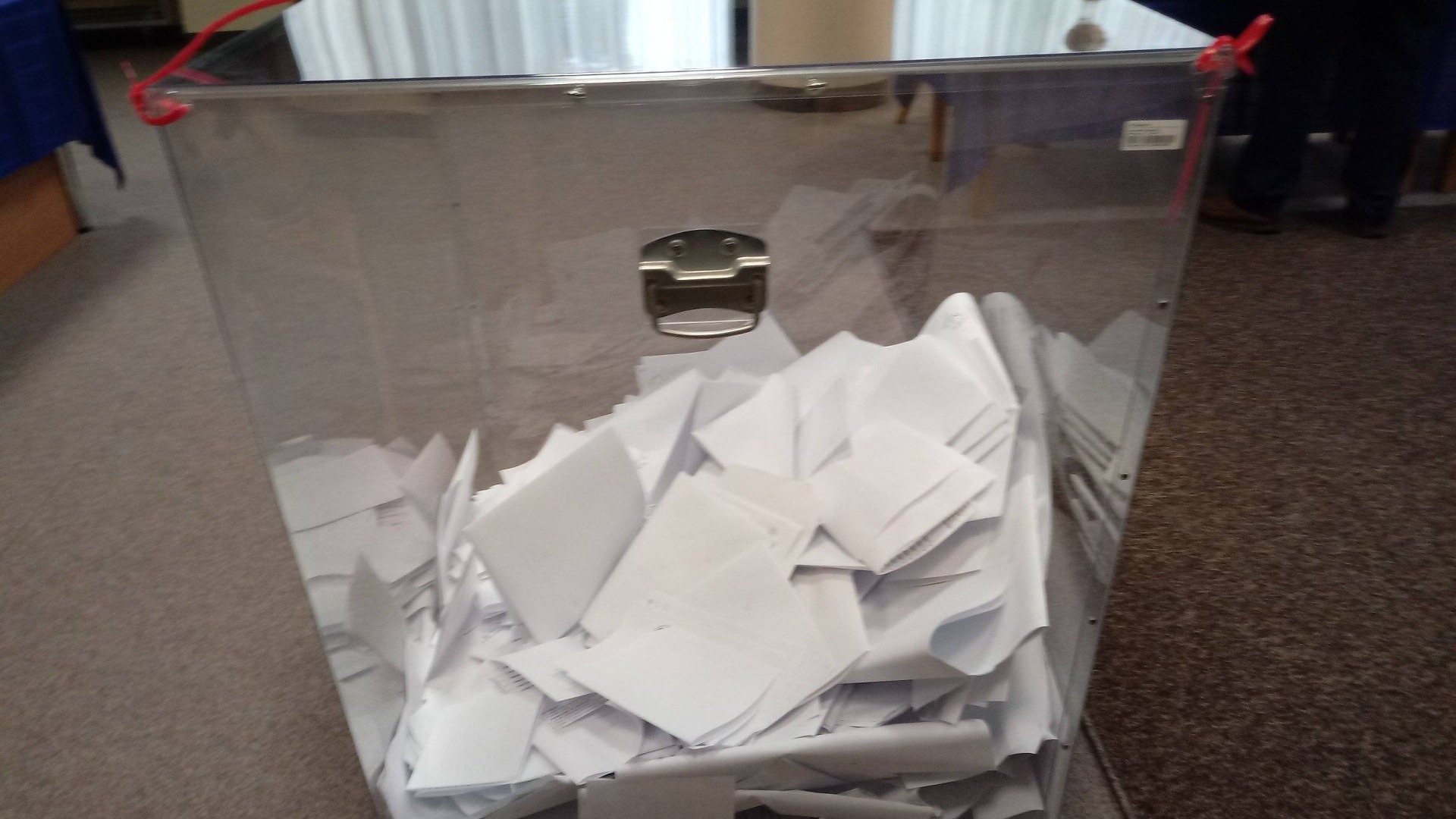 POWIAT. I tura wyborów samorządowych za nami. Trwa liczenie głów. Będą niespodzianki?