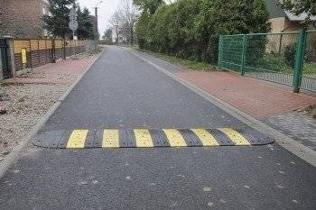 BRZEZINKA. Ulica Sołtysów już po modernizacji. Z kanalizacją i nową nawierzchnią