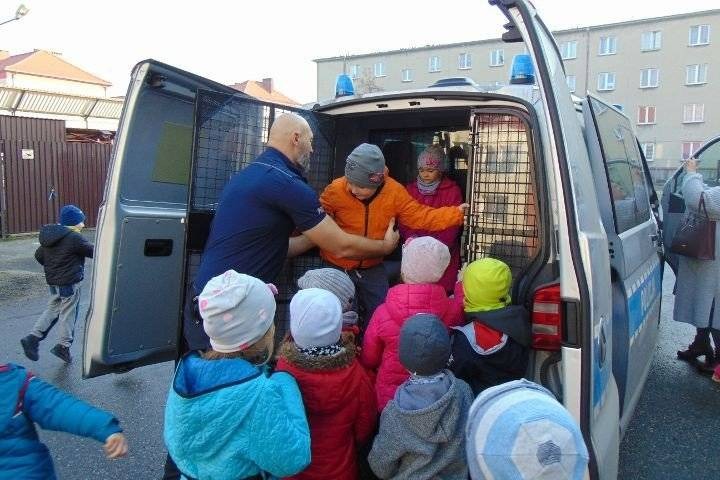 OŚWIĘCIM. Przedszkolaki na komendzie