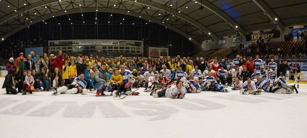 OŚWIĘCIM. Wymierne efekty Wielkiego Charytatywnego Meczu Hokejowego „Piąty dla Pięciu”