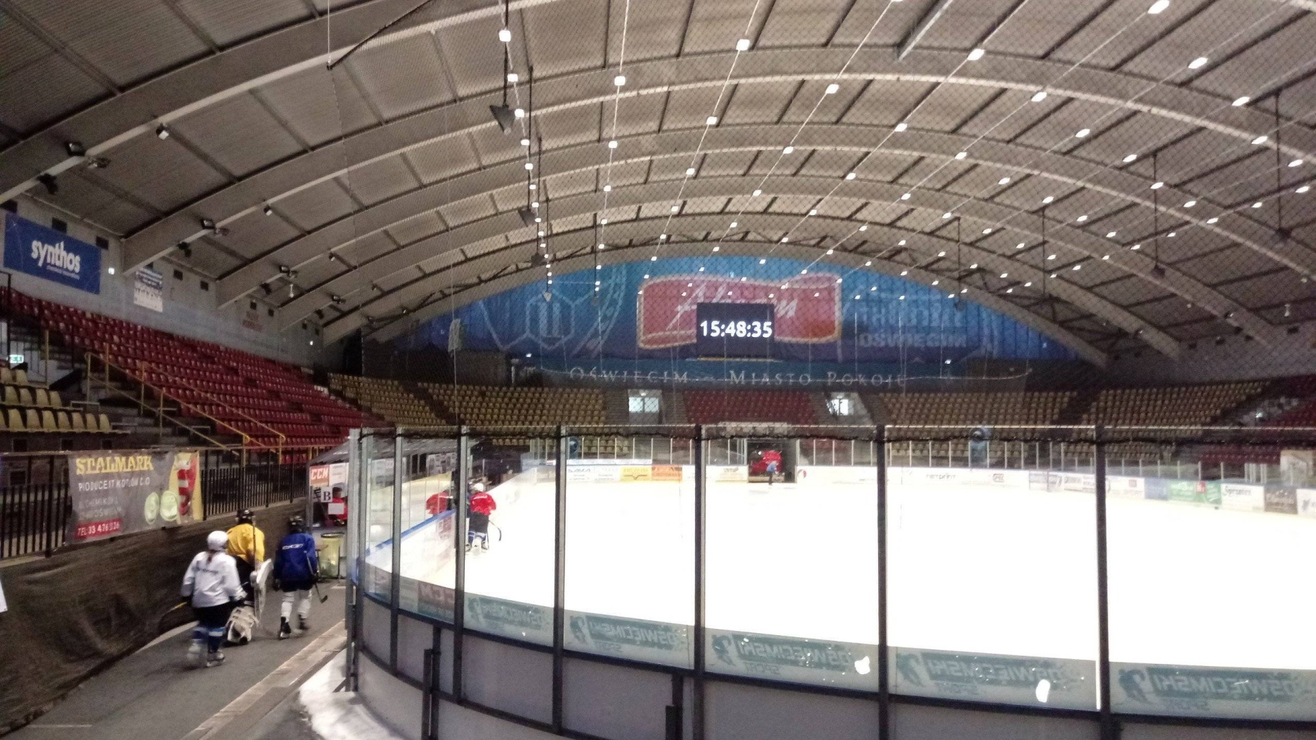 OŚWIĘCIM. Telebim na lodowisku już jest!