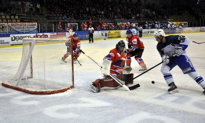 HOKEJ NA LODZIE. Powtórka z rozrywki? Znowu Orlik na biało-niebieskiej drodze