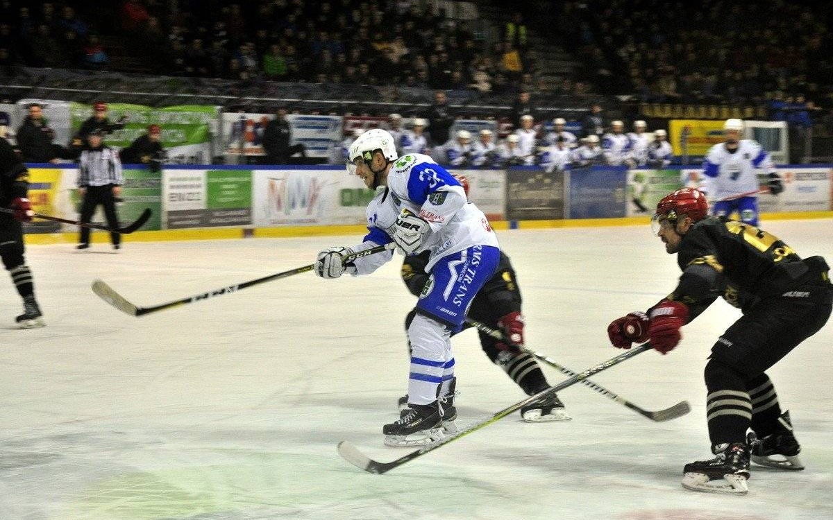 HOKEJ NA LODZIE. Serio trwaj! Unia jedzie do Torunia