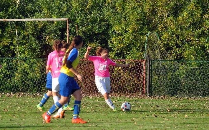 KOBIECY FUTBOL. Iskierki powalczą o halowe mistrzostwo Małopolski