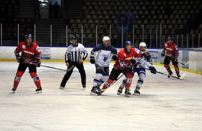 HOKEJ NA LODZIE. Przetarcie przed pre-play-off. Unia i Automatyka zgodnie wygrywają
