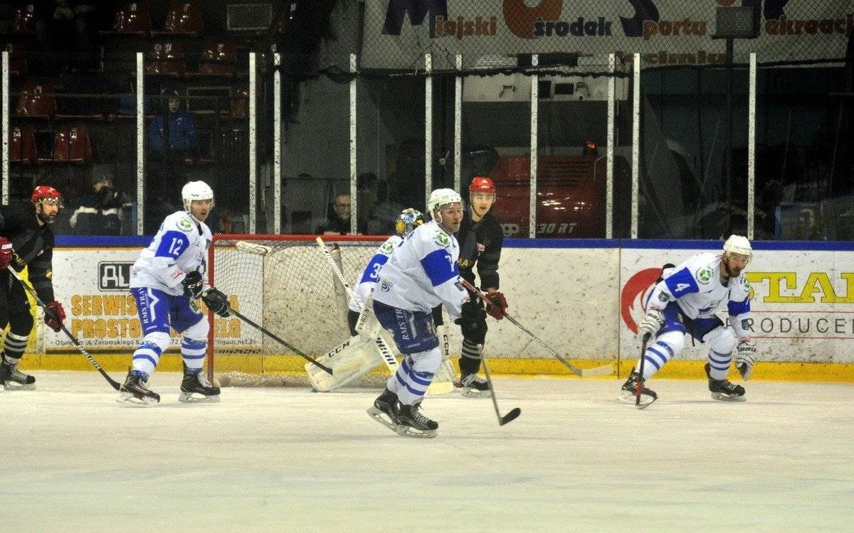HOKEJ NA LODZIE. Wicemistrzowie Polski zbyt mocni dla Unii. Debiut Königa