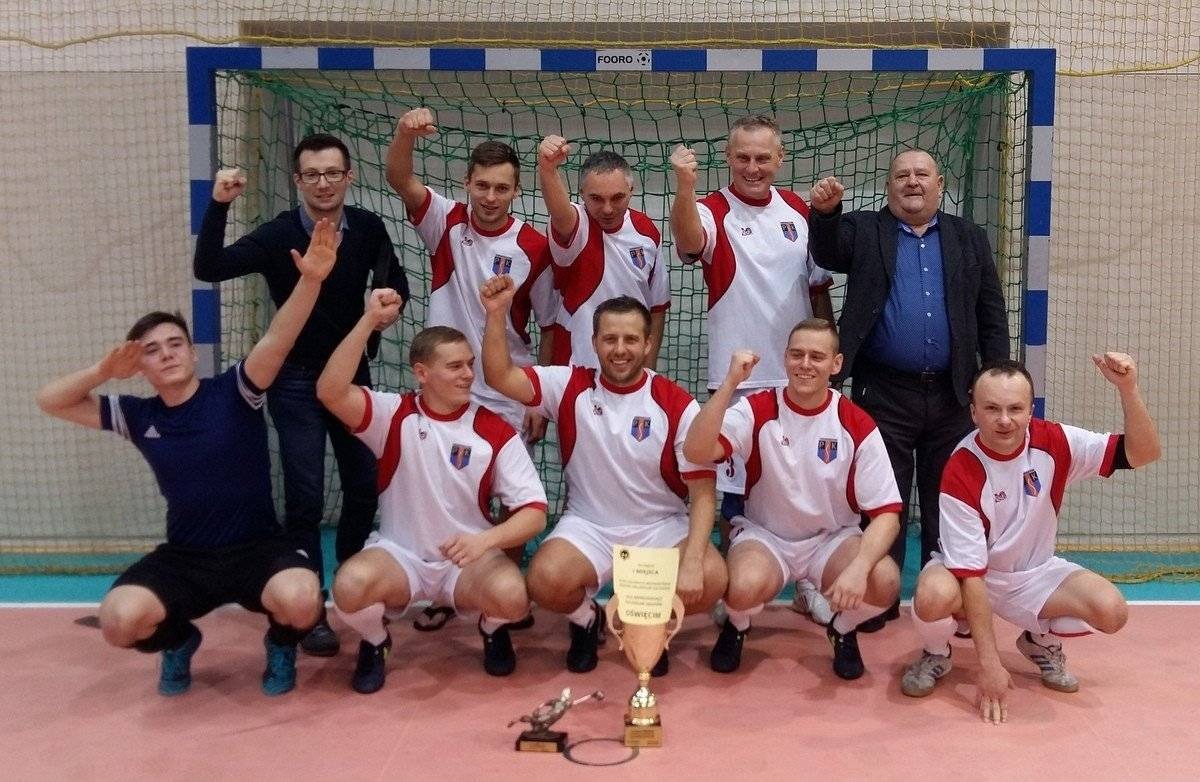 PIŁKA NOŻNA. Mistrz, mistrz Oświęcim!