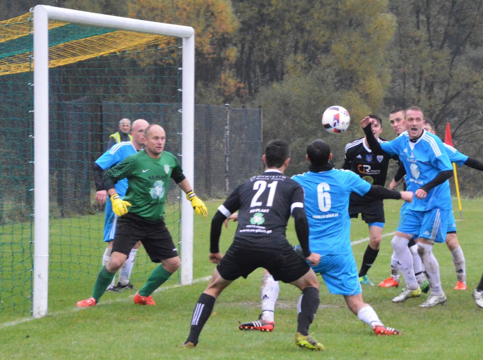 PIŁKA NOŻNA. Jutro pierwszy sparing piątoligowego lidera