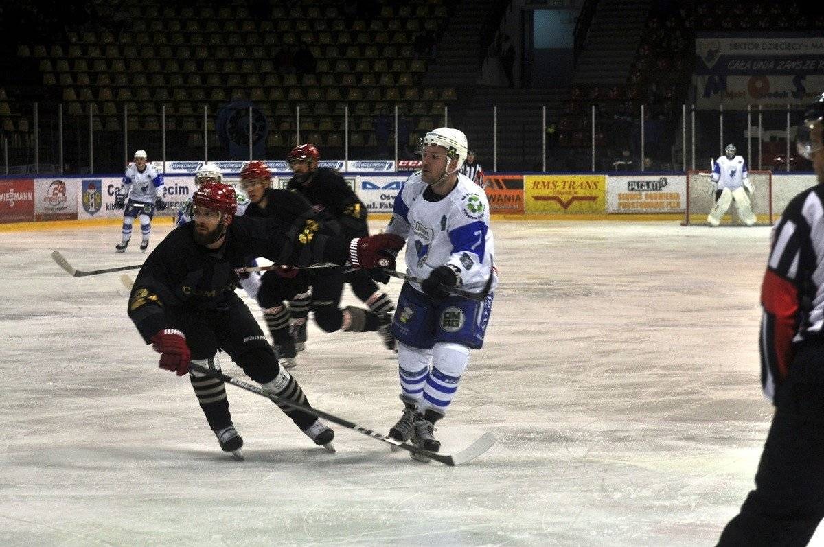 HOKEJ NA LODZIE. Czekając na play-off, czyli rzucić na szalę wszystko co najlepsze