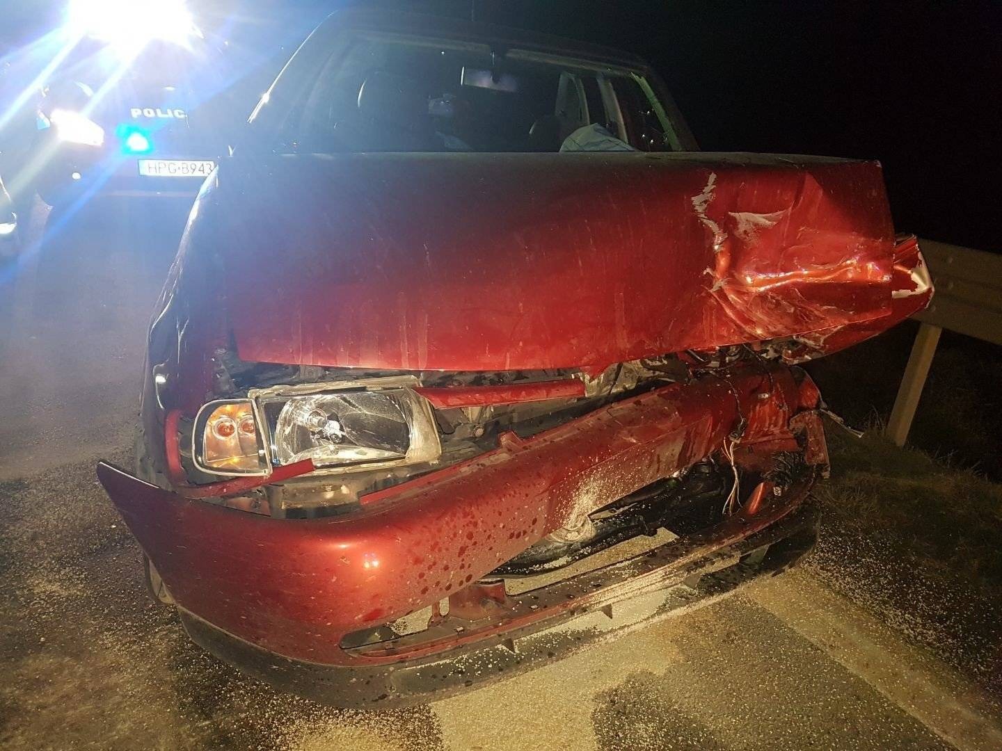 ZATOR. 18-latek zasnął za kierownicą, doszło do czołówki