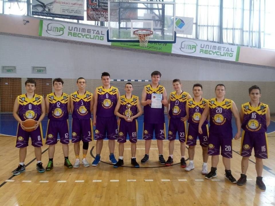 KOSZYKÓWKA. "Dwojka" najlepsza nie tylko w oświęcimskim powiecie, ale i poza jego granicami